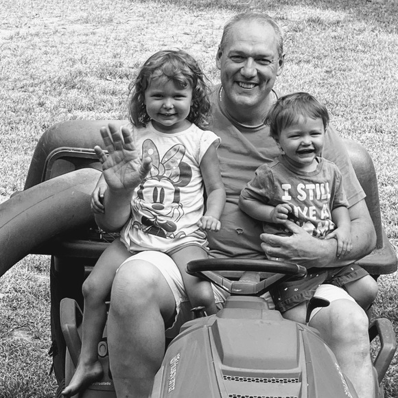 Meet your Posher, HolLee - Picture 11 of 11